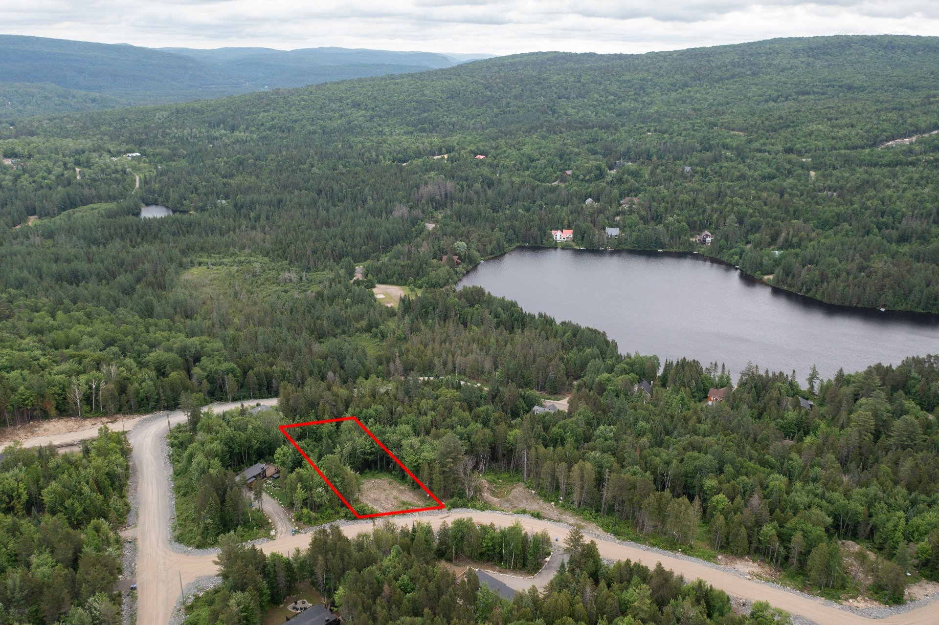 MLS: 22161538