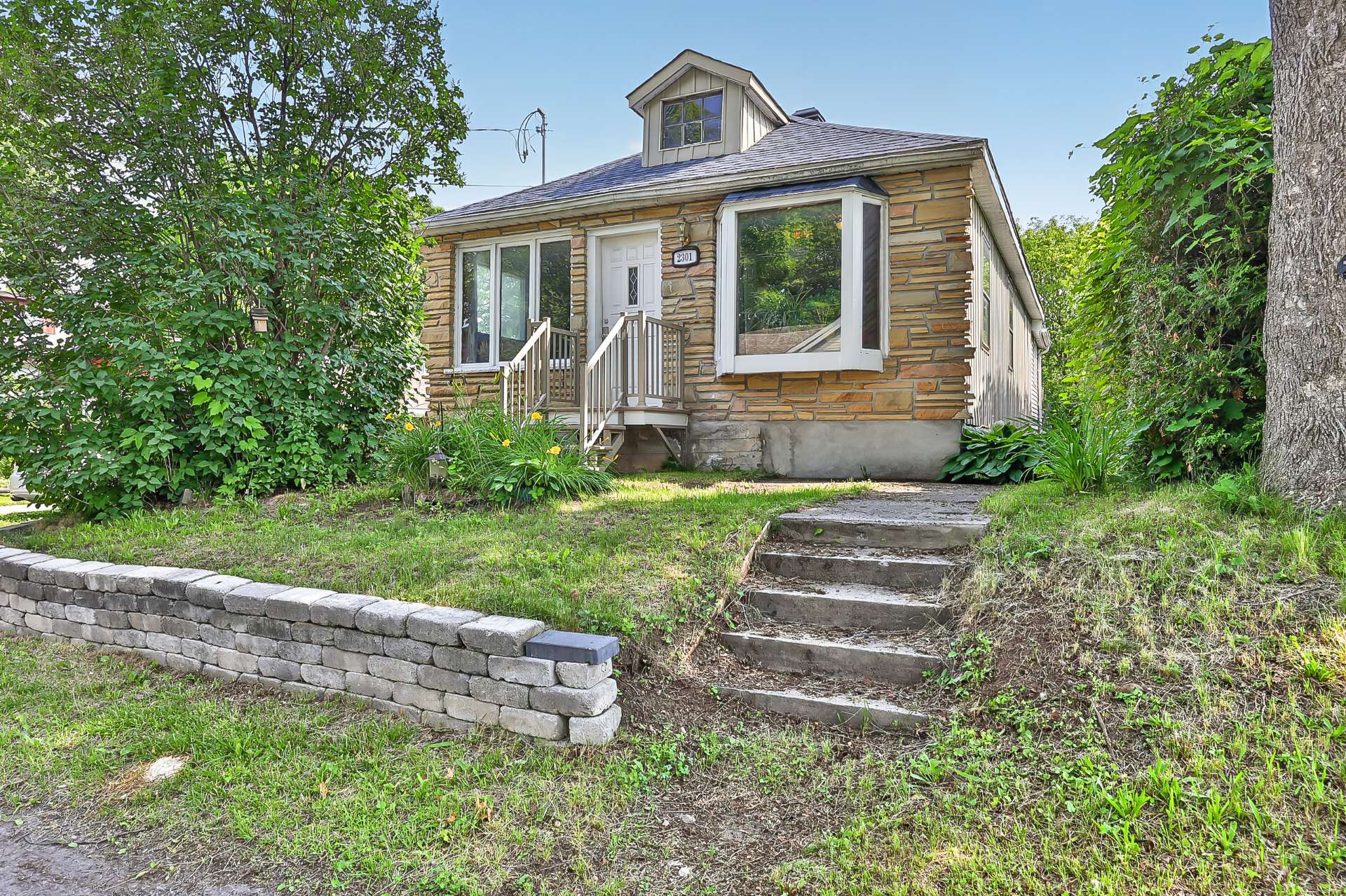 MLS: 16123059