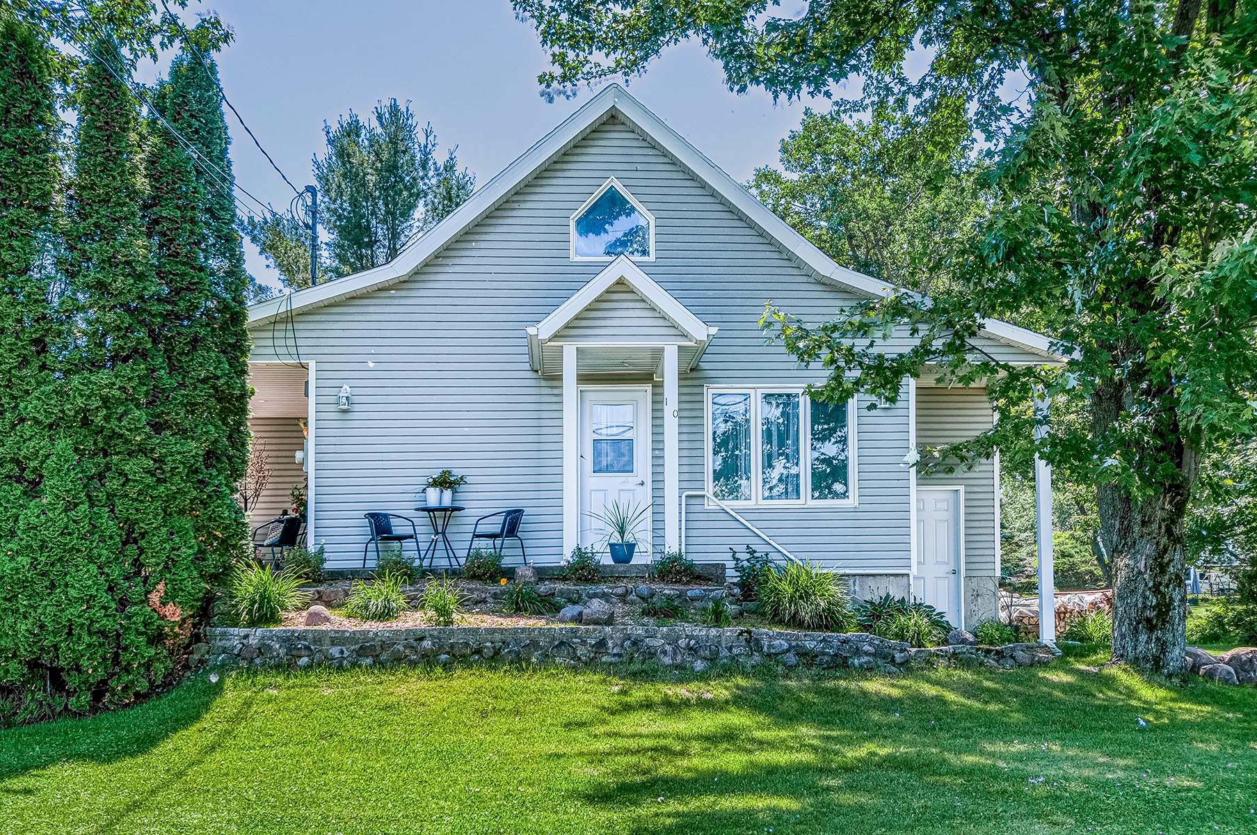 MLS: 22080756