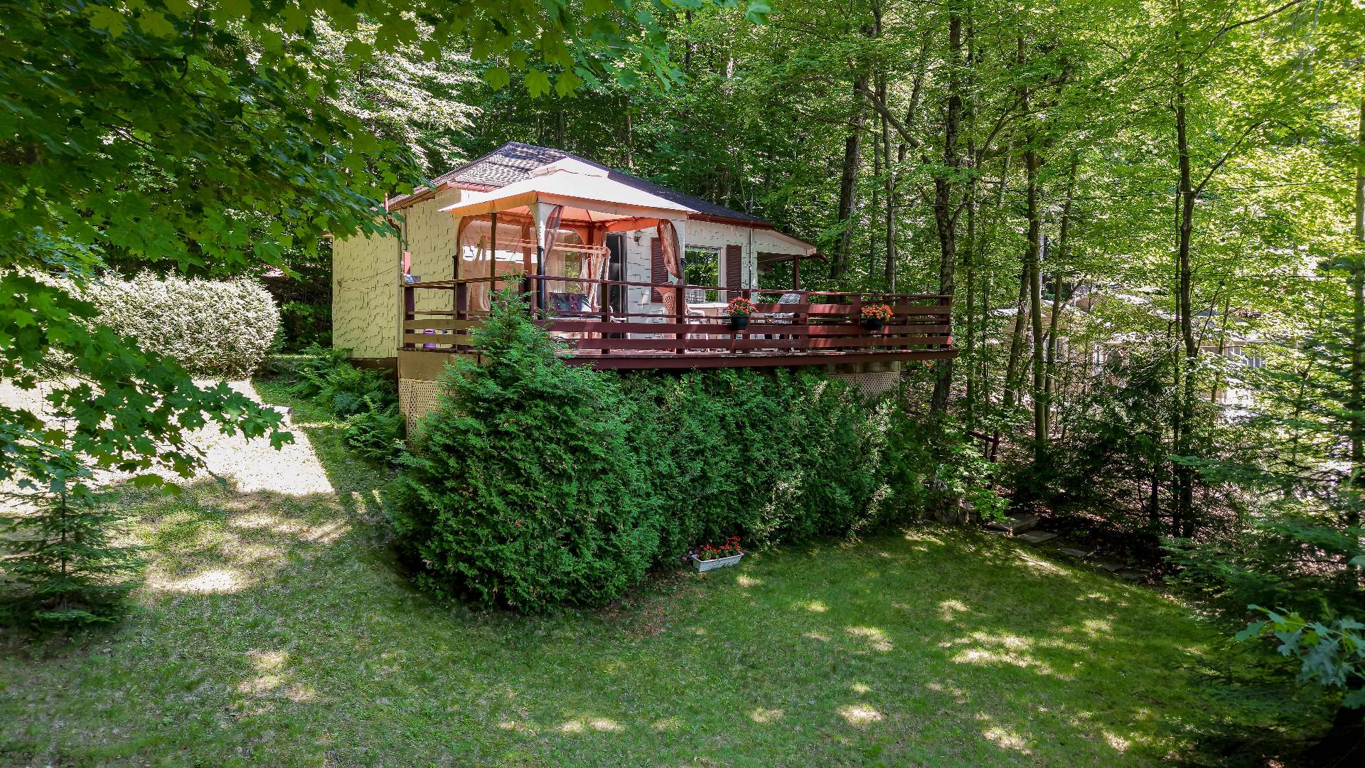 MLS: 15621404