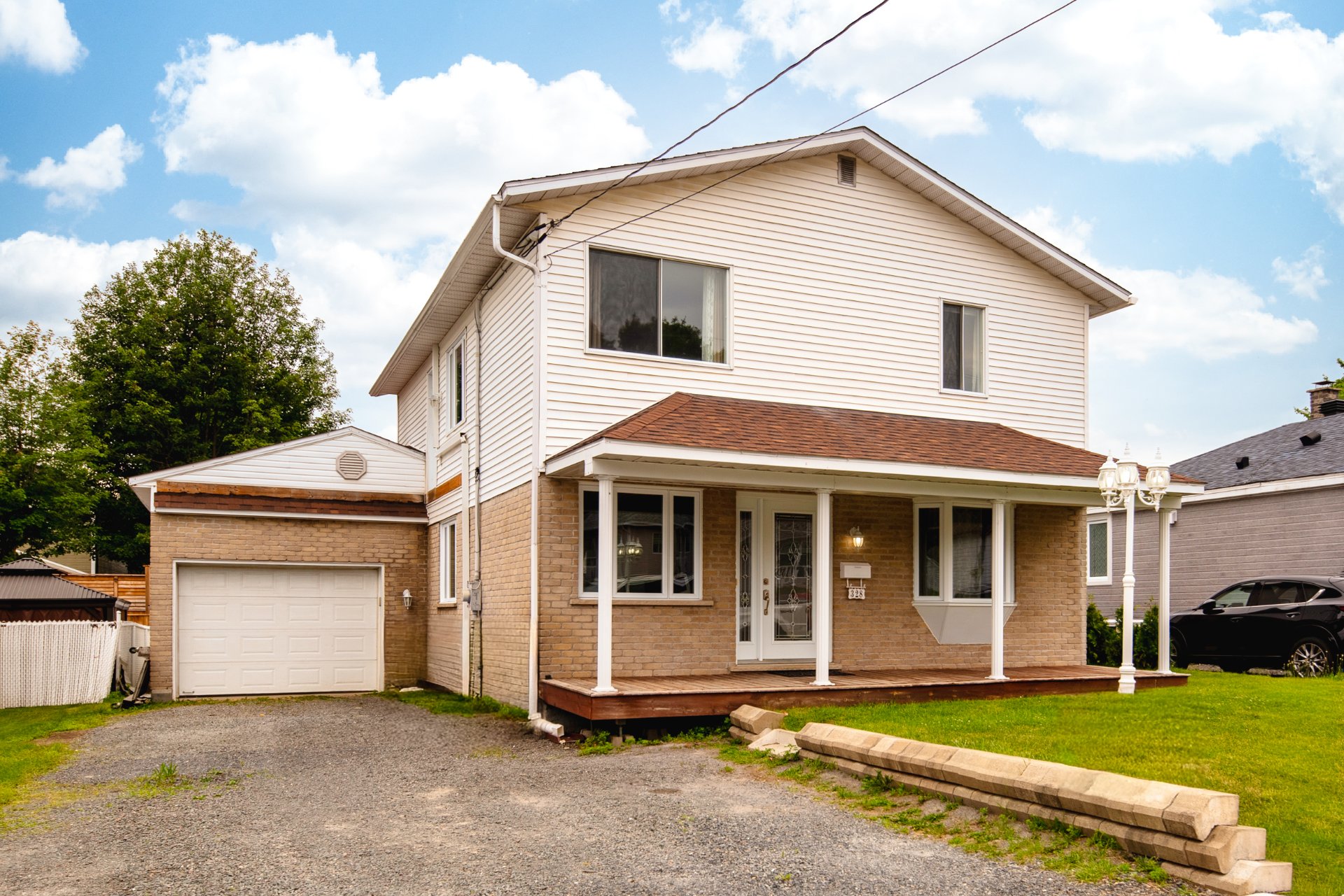 MLS: 13704607