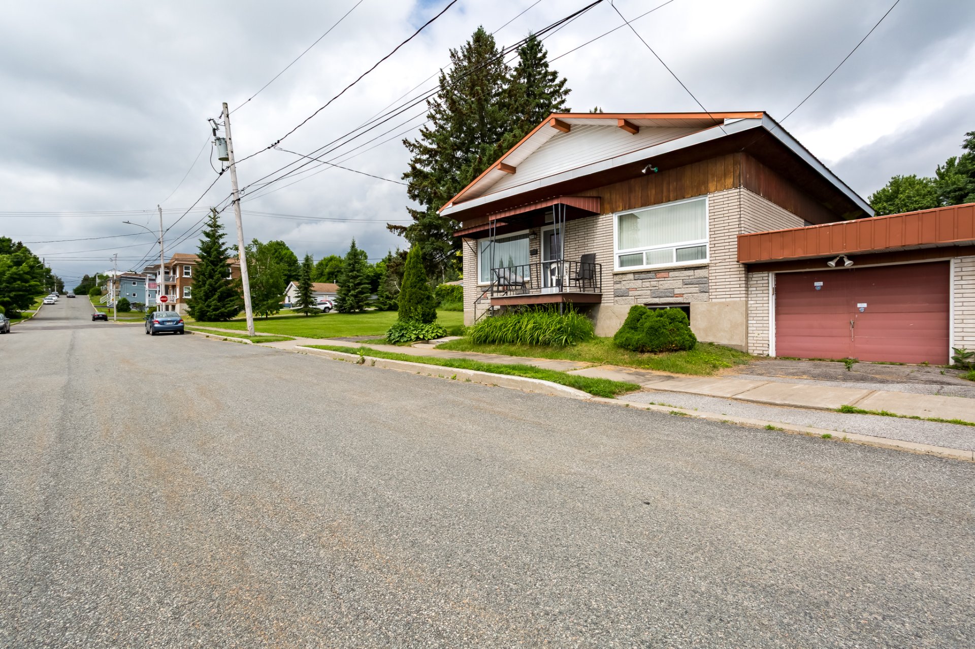 MLS: 26898146