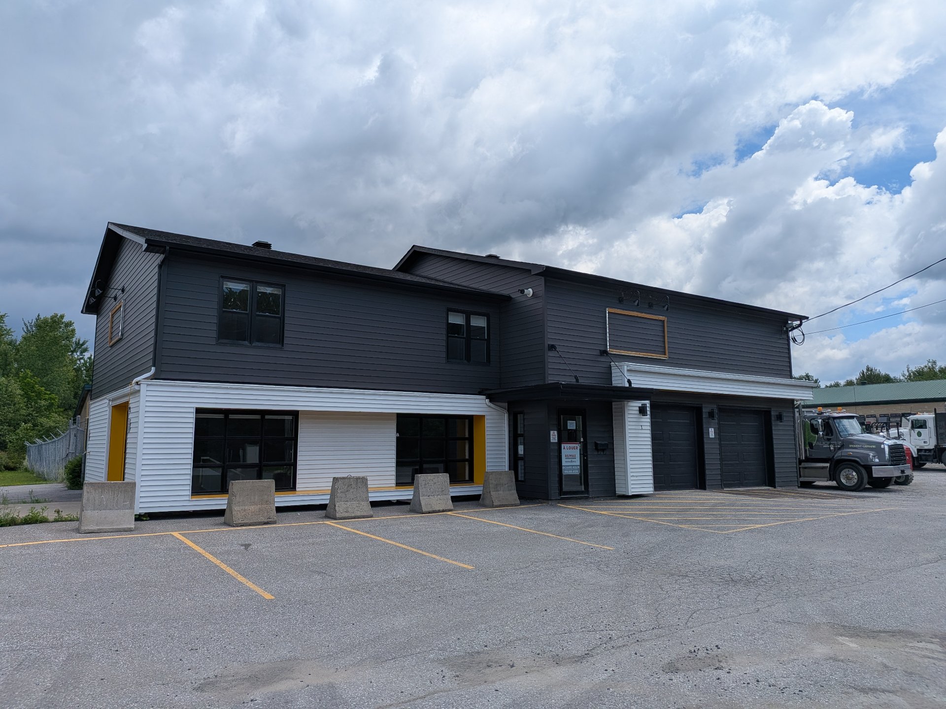 MLS: 26069937