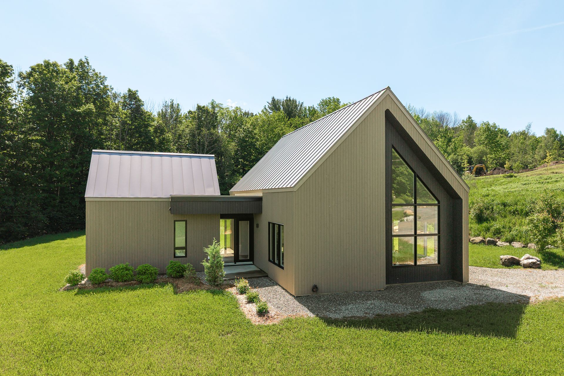 MLS: 26179525