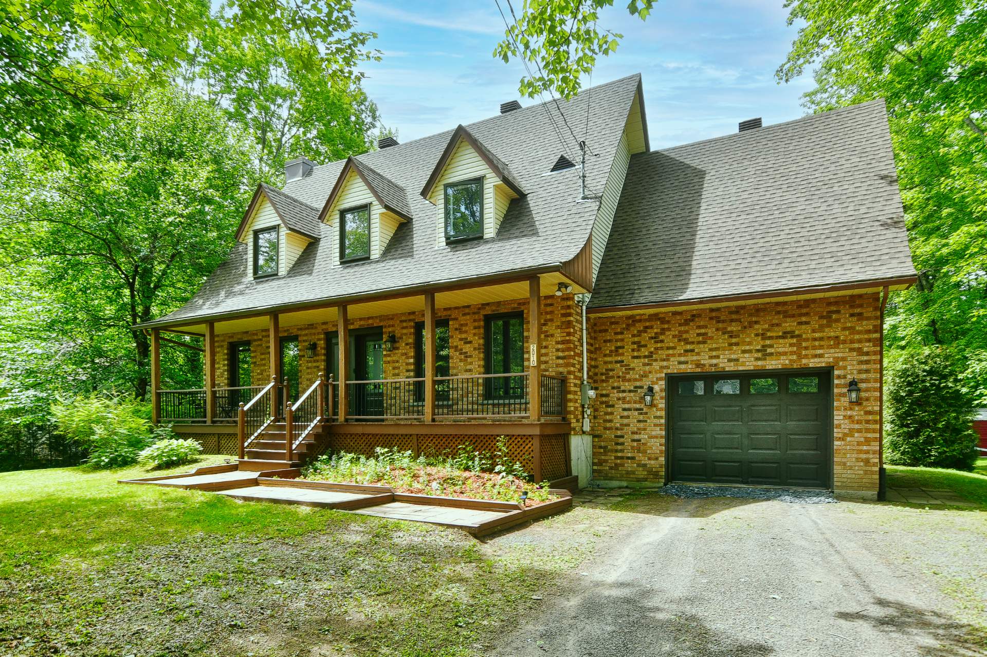 MLS: 28984662