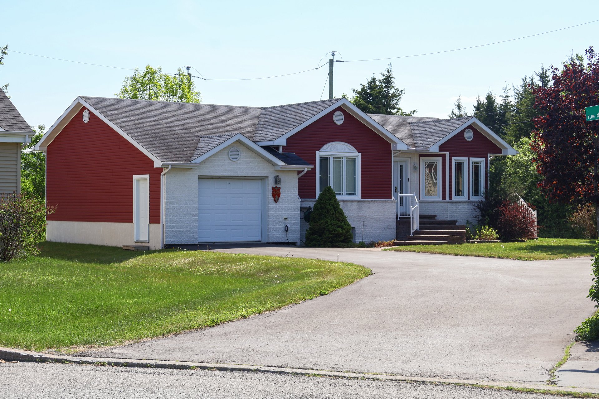 MLS: 12352224