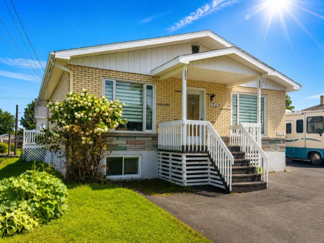 MLS: 22941728