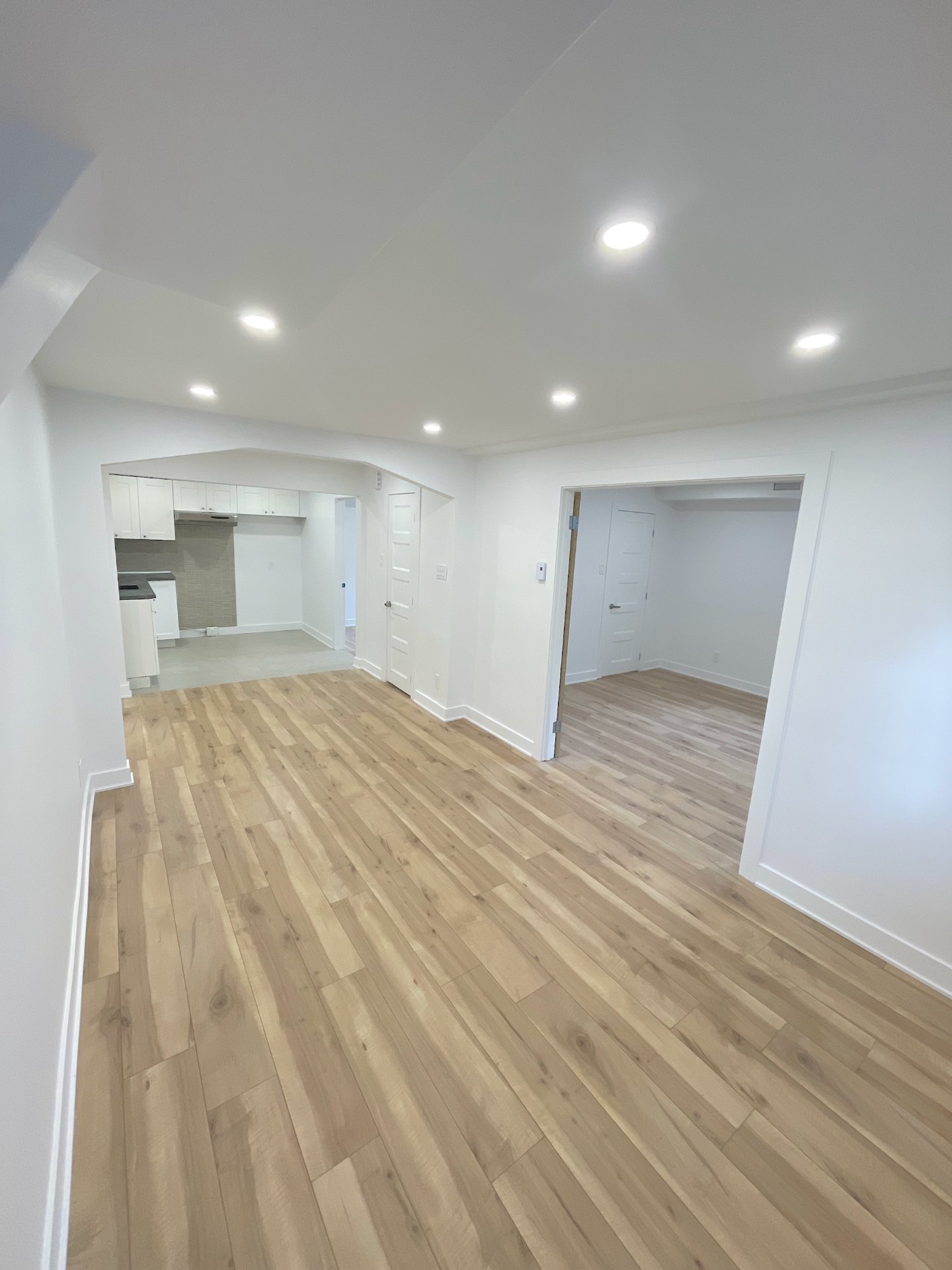 MLS: 23107323