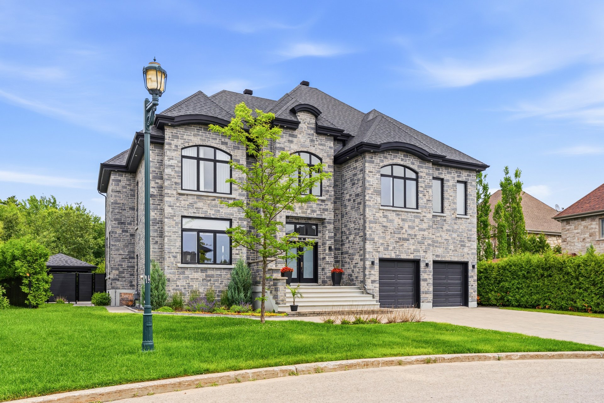 MLS: 15293647