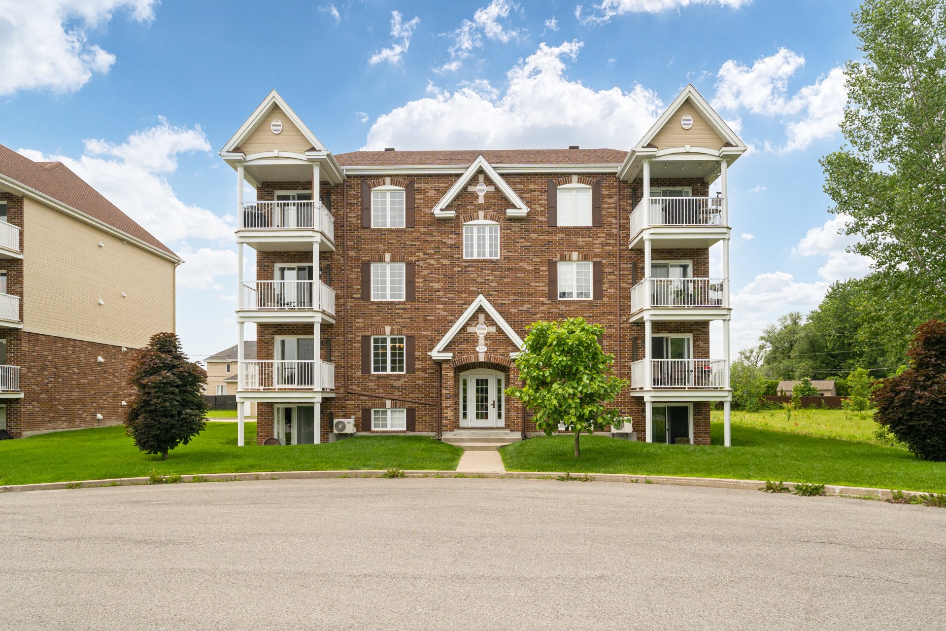 MLS: 19068331