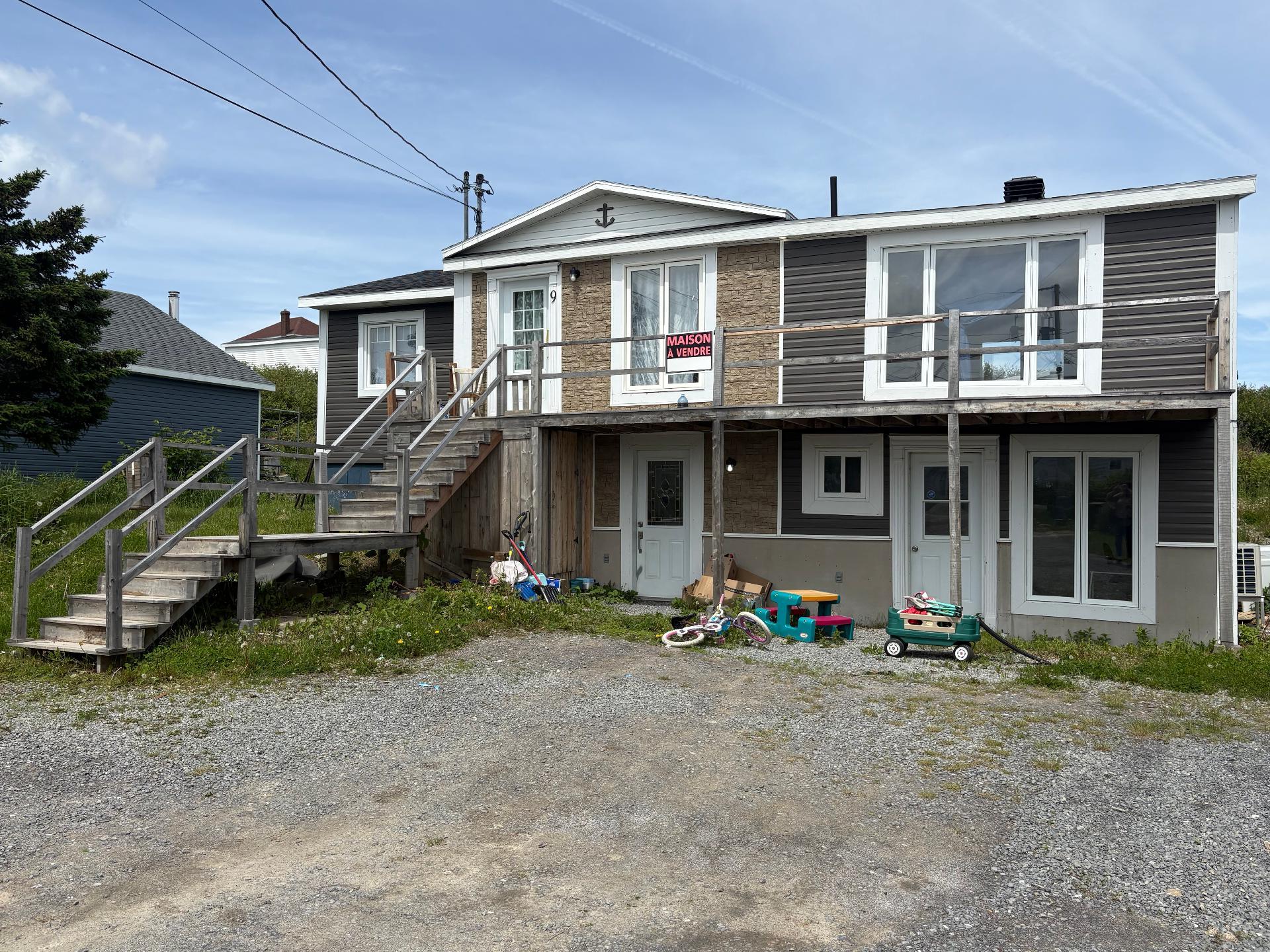 MLS: 27164221