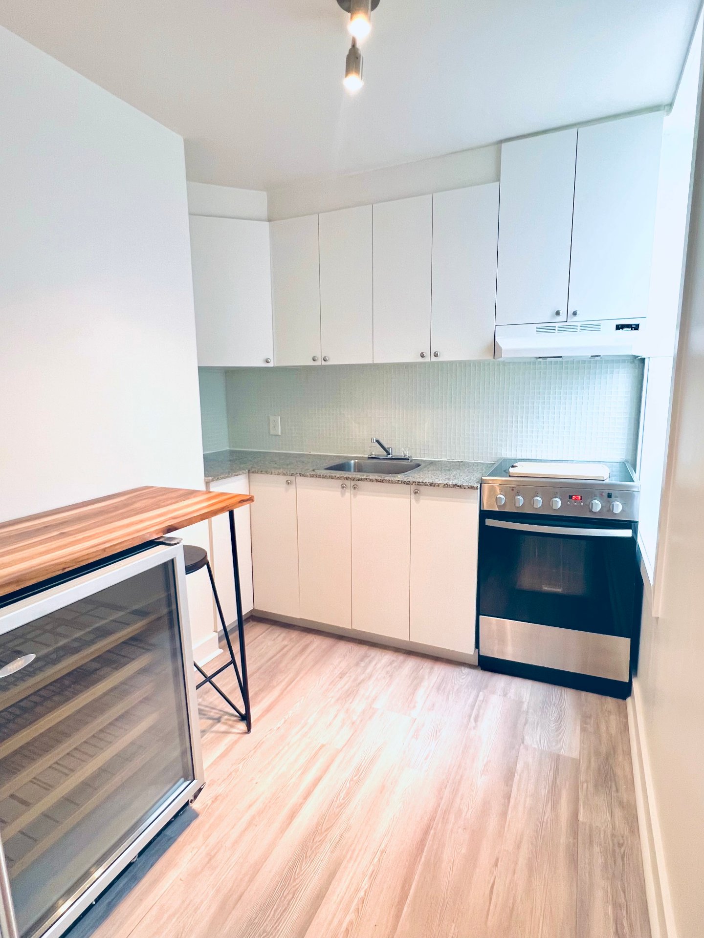 MLS: 25641058
