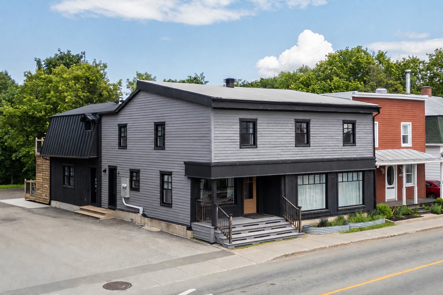 MLS: 13351457