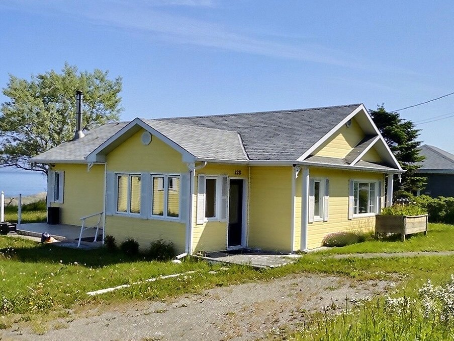 MLS: 22090914