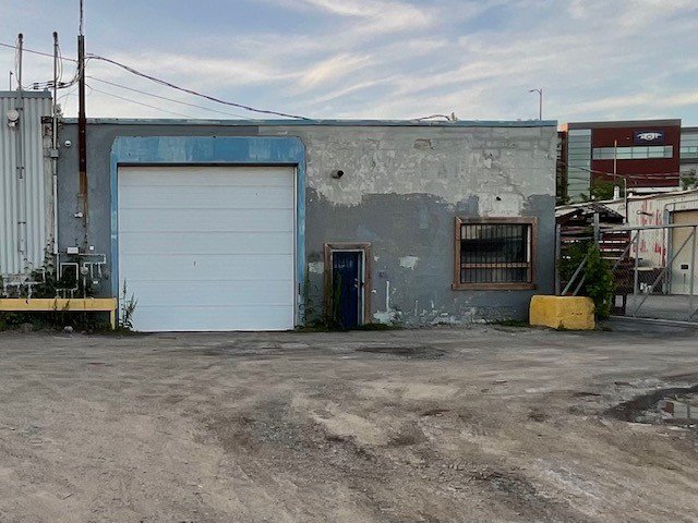 MLS: 25955506