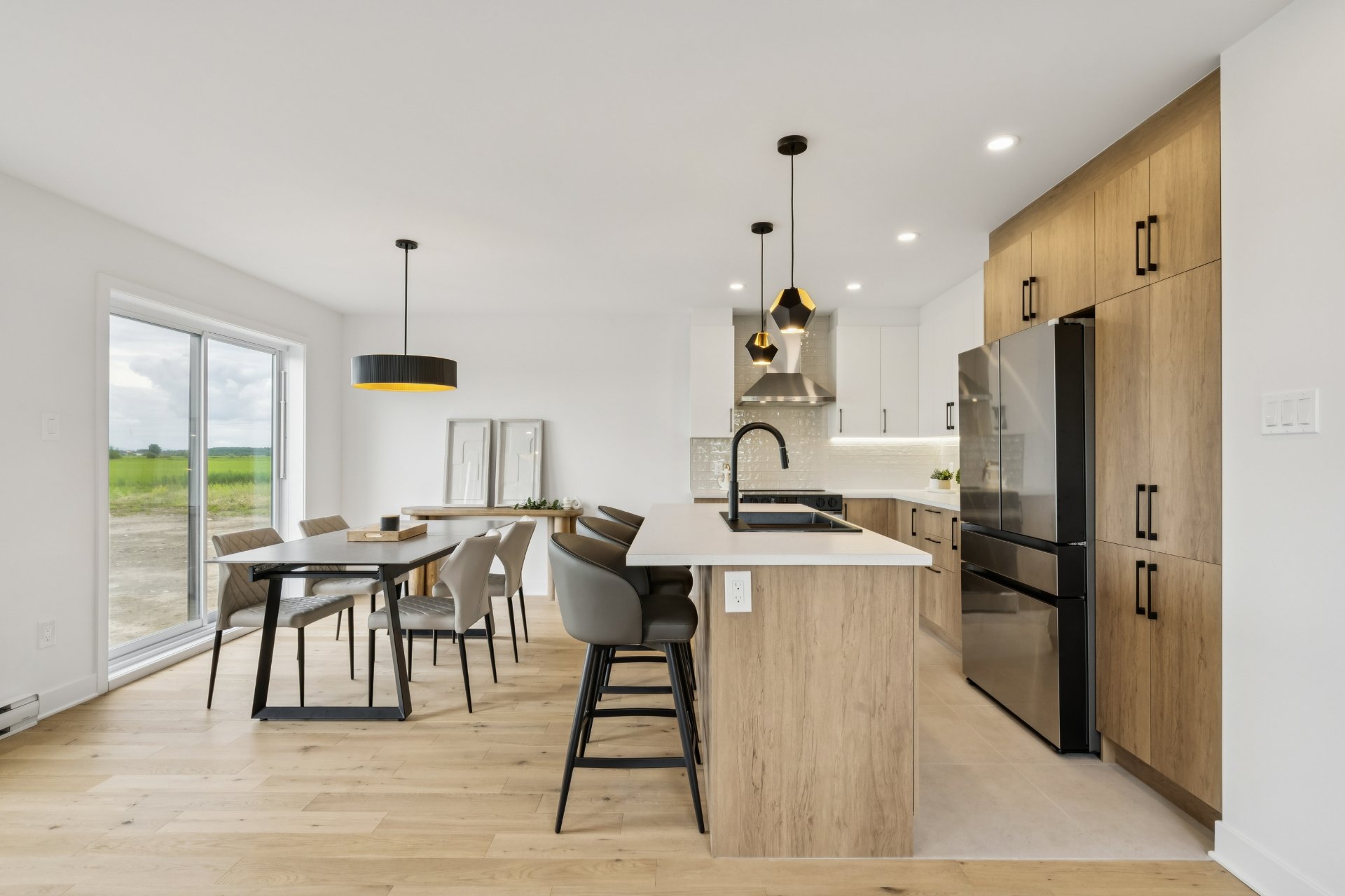 MLS: 19395647