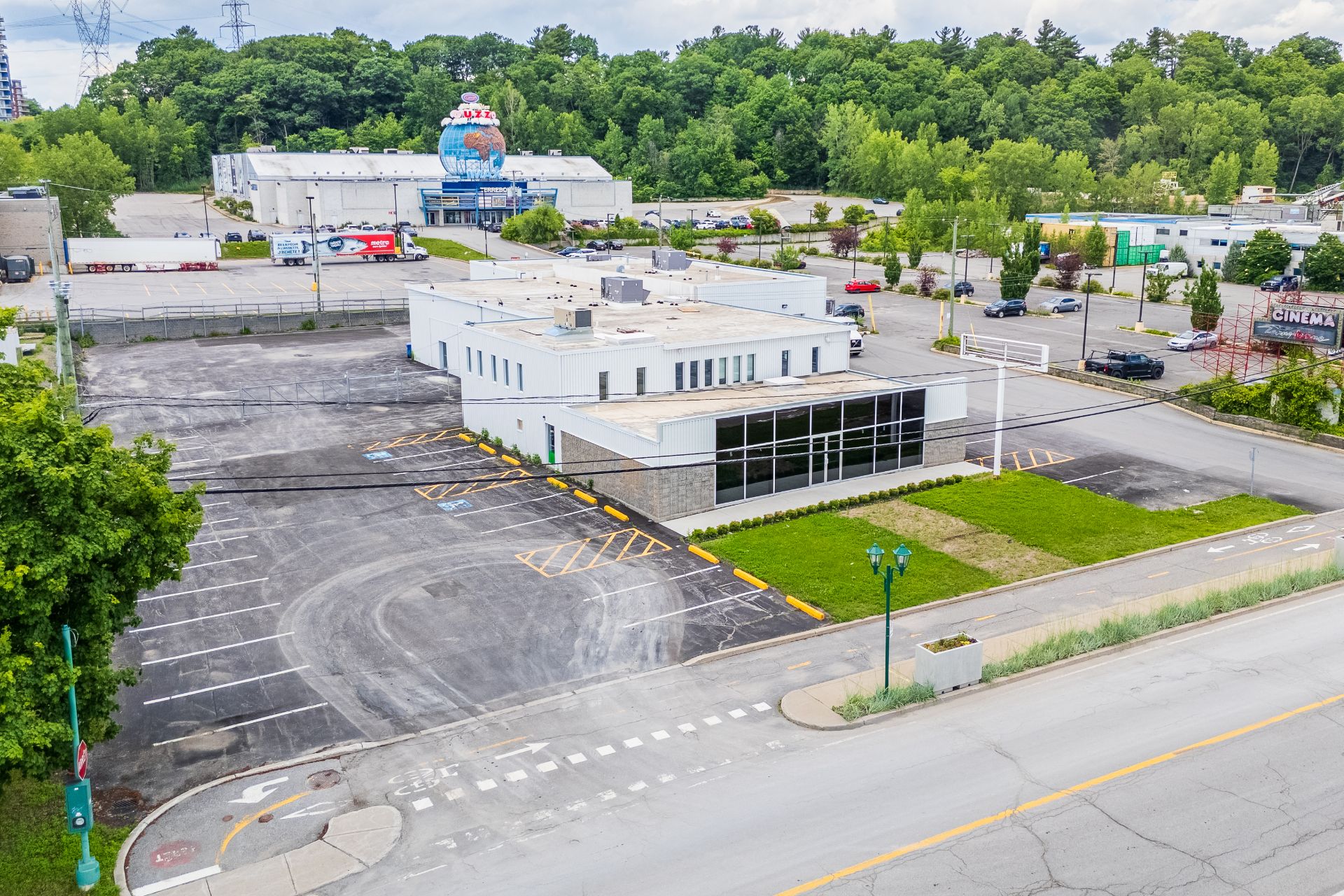MLS: 23815144