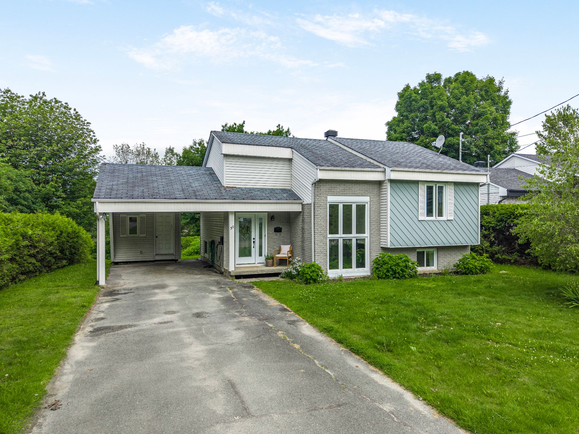 MLS: 23376482