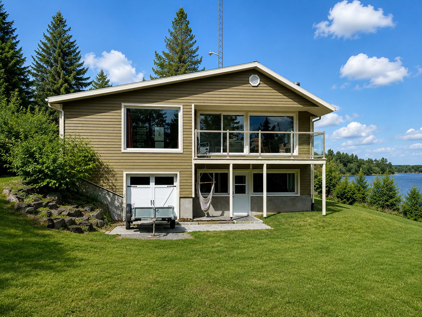 MLS: 22990588