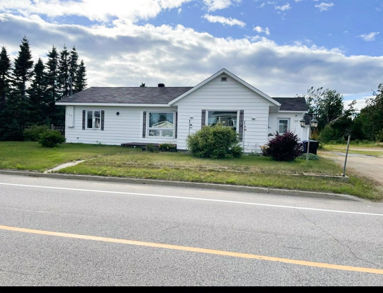 MLS: 22670362