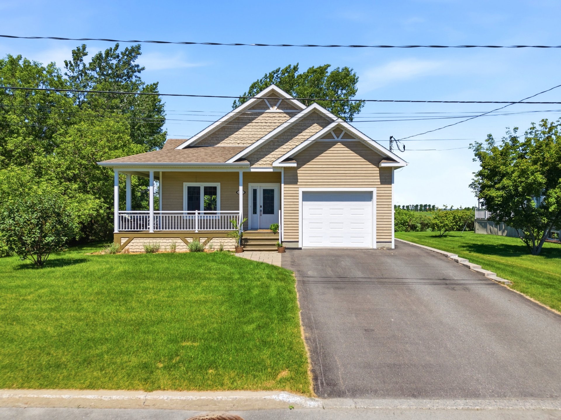 MLS: 16694670