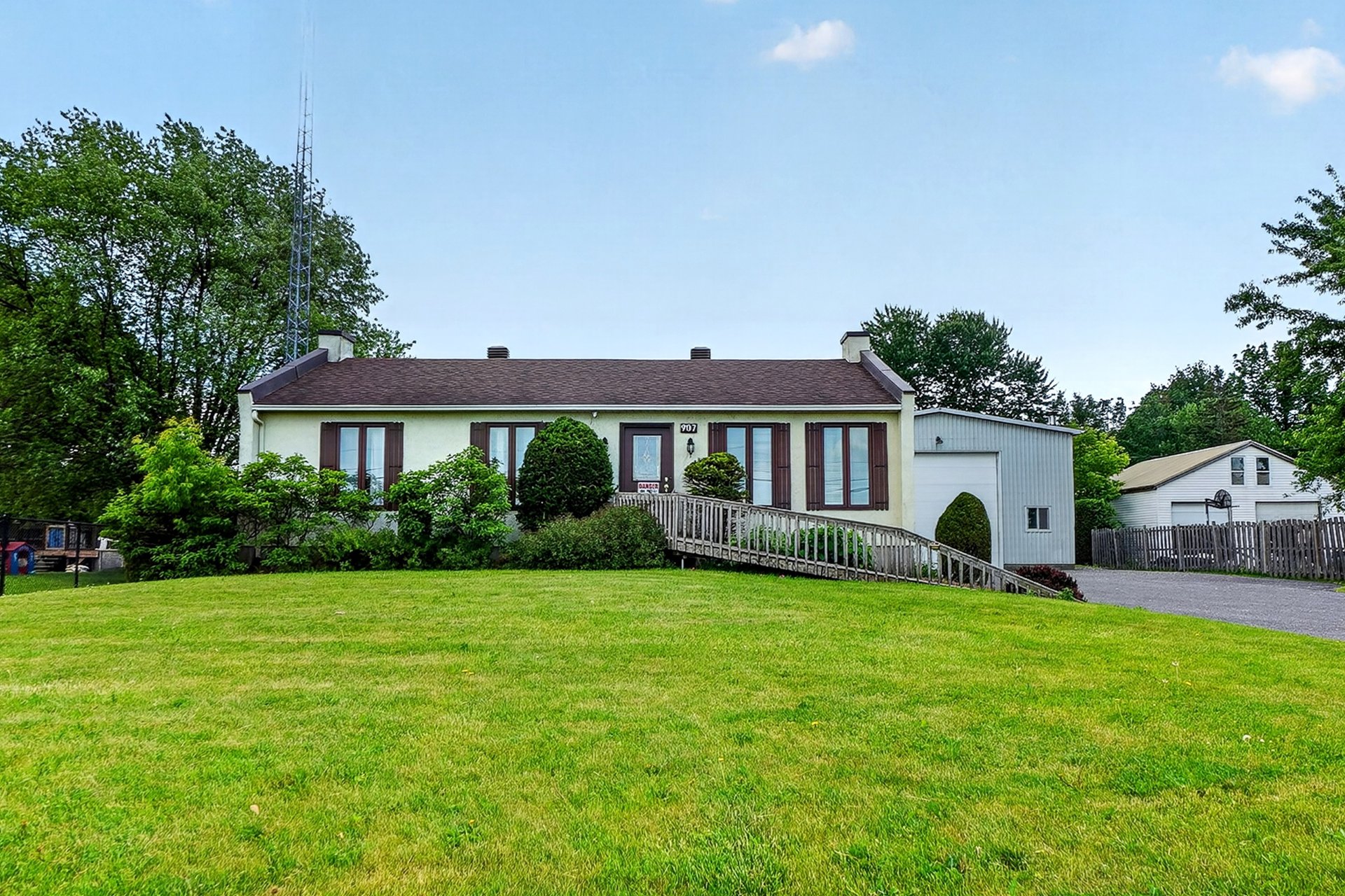 MLS: 17597256