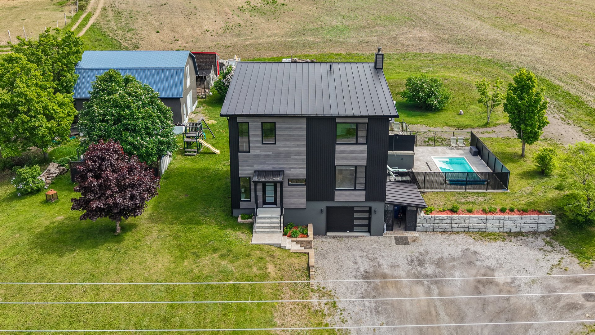 MLS: 26273030