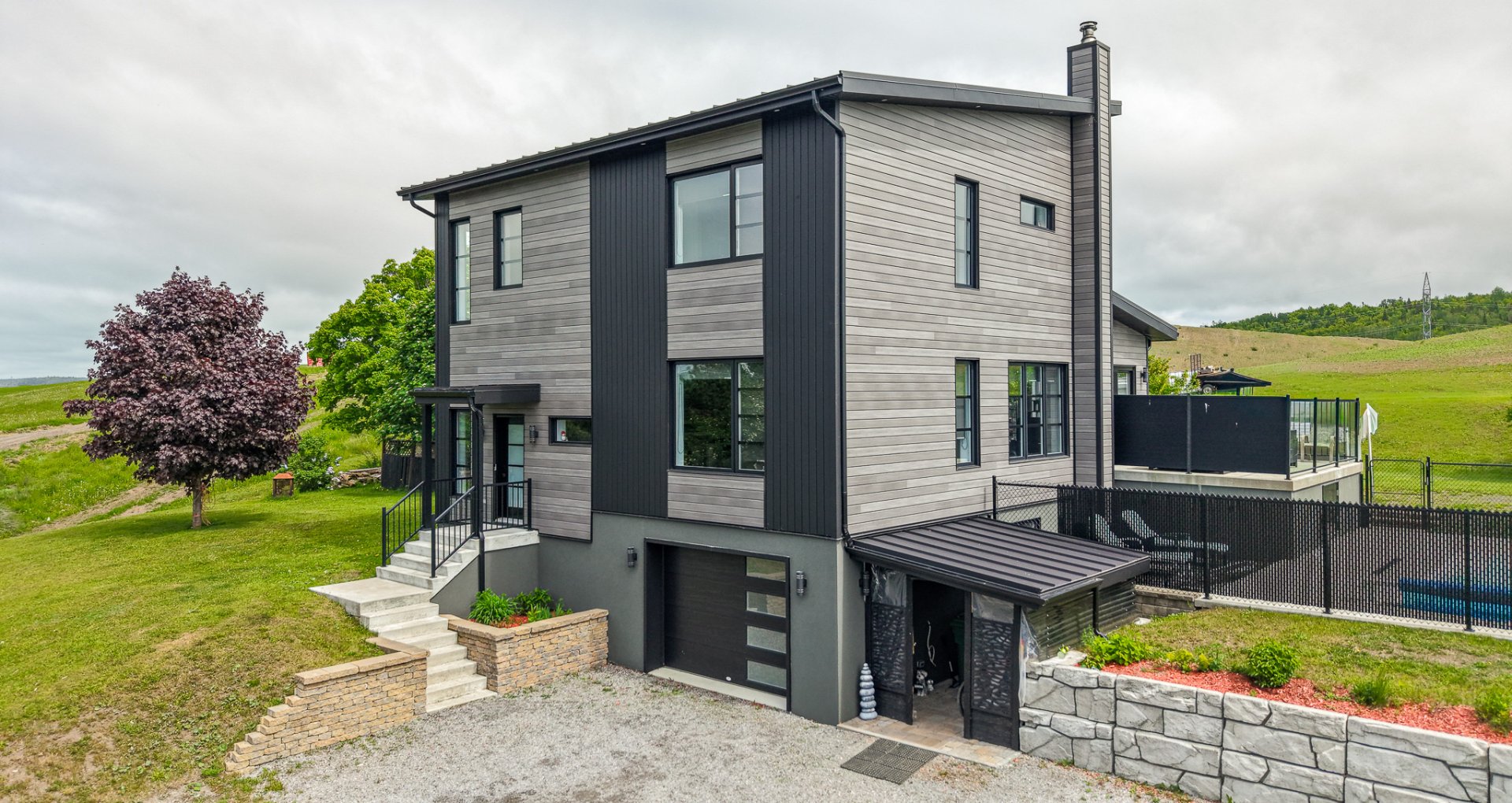 MLS: 26273030
