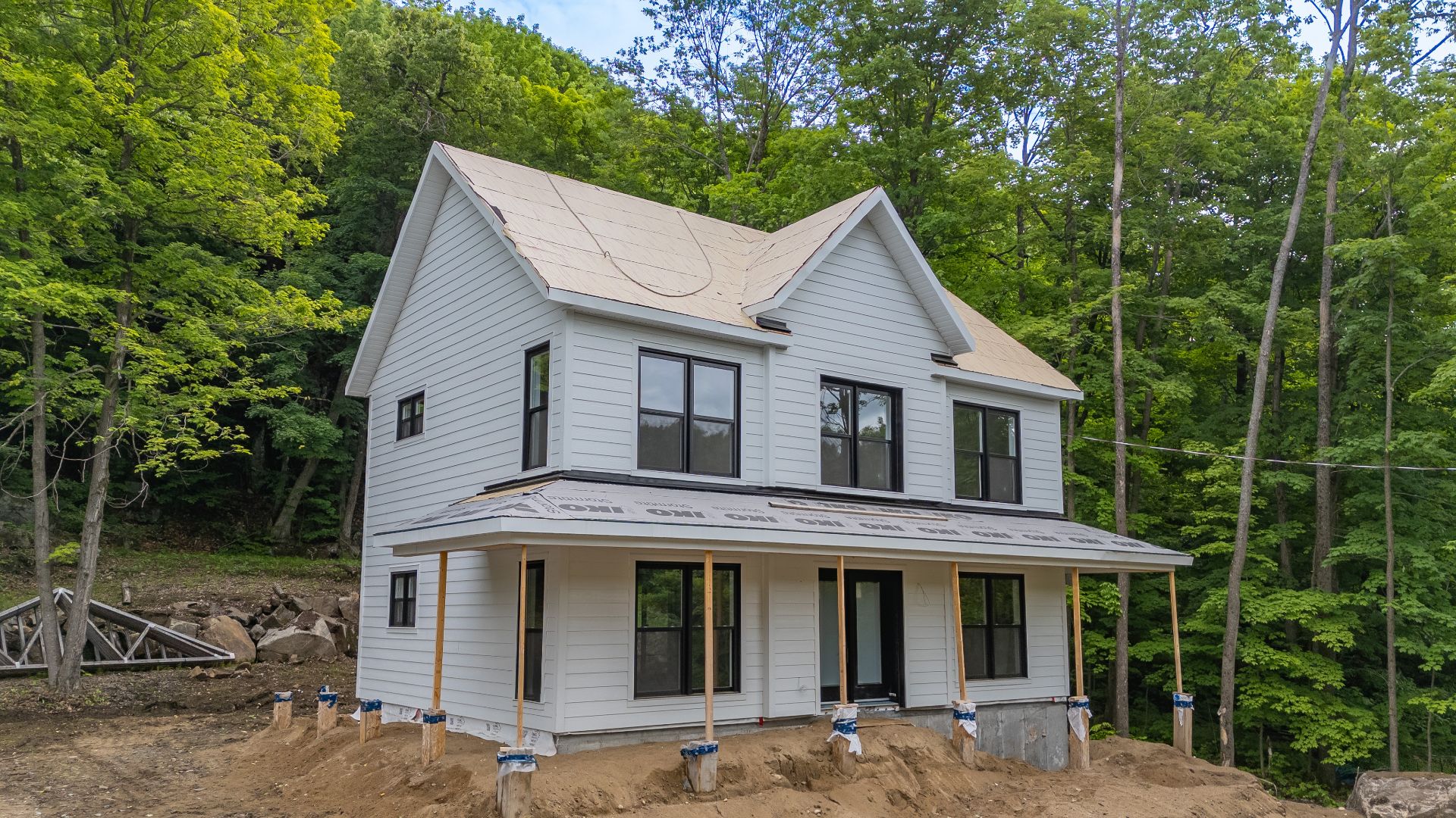 MLS: 28454636