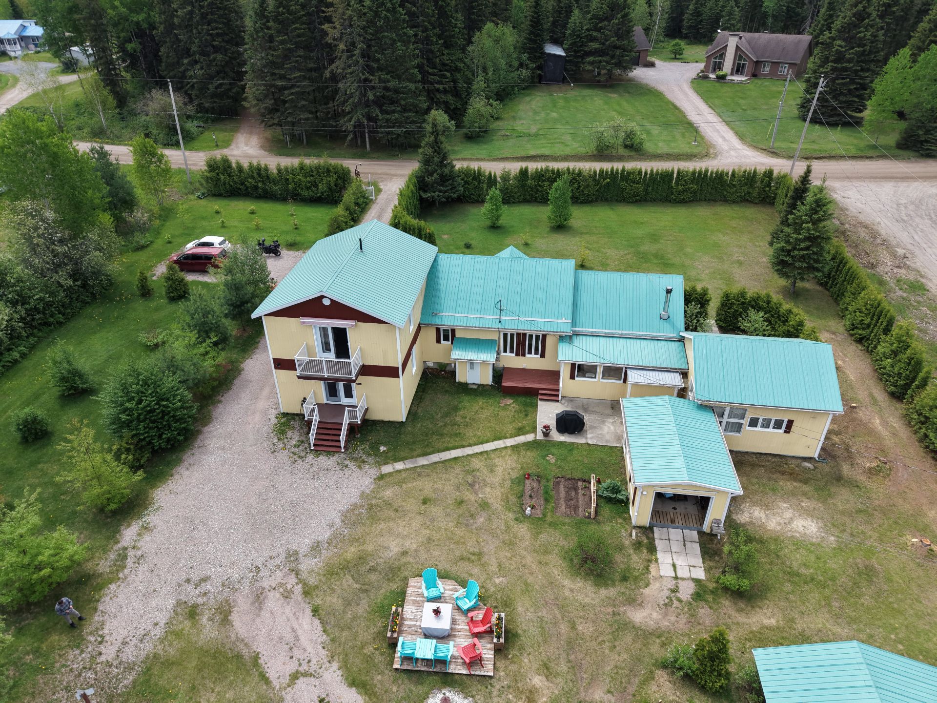 MLS: 27846009