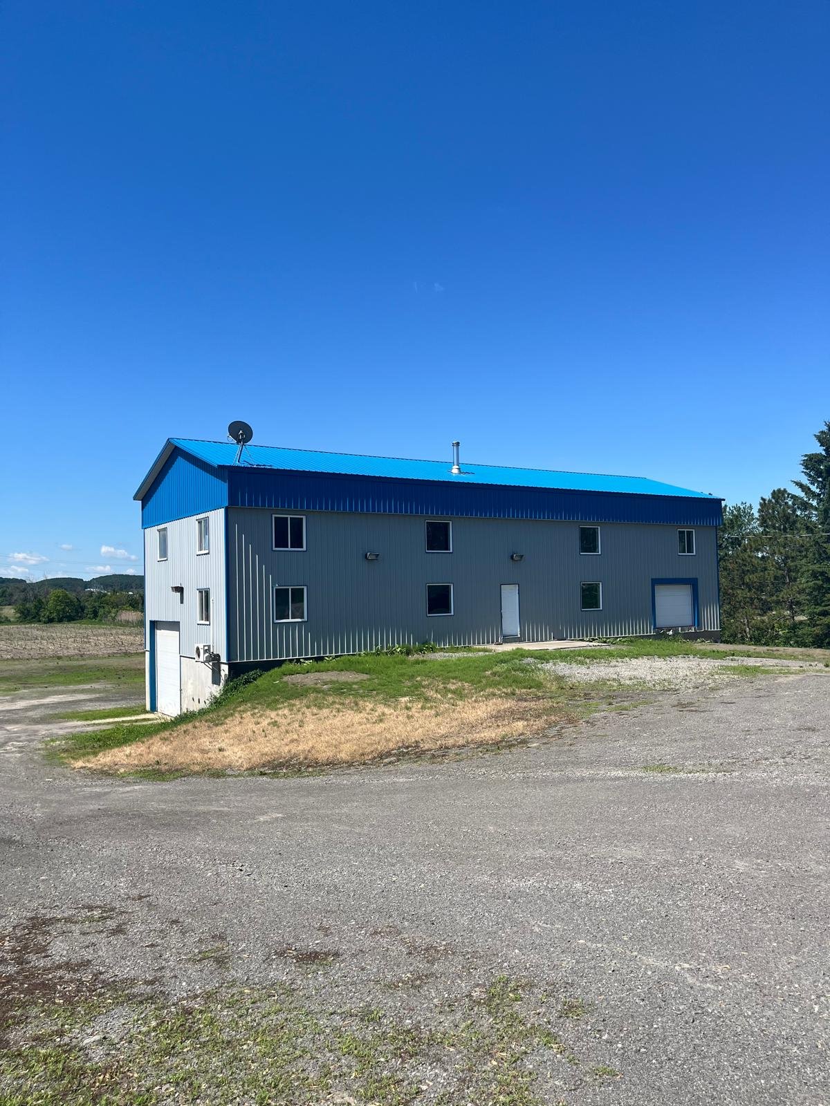 MLS: 25775184