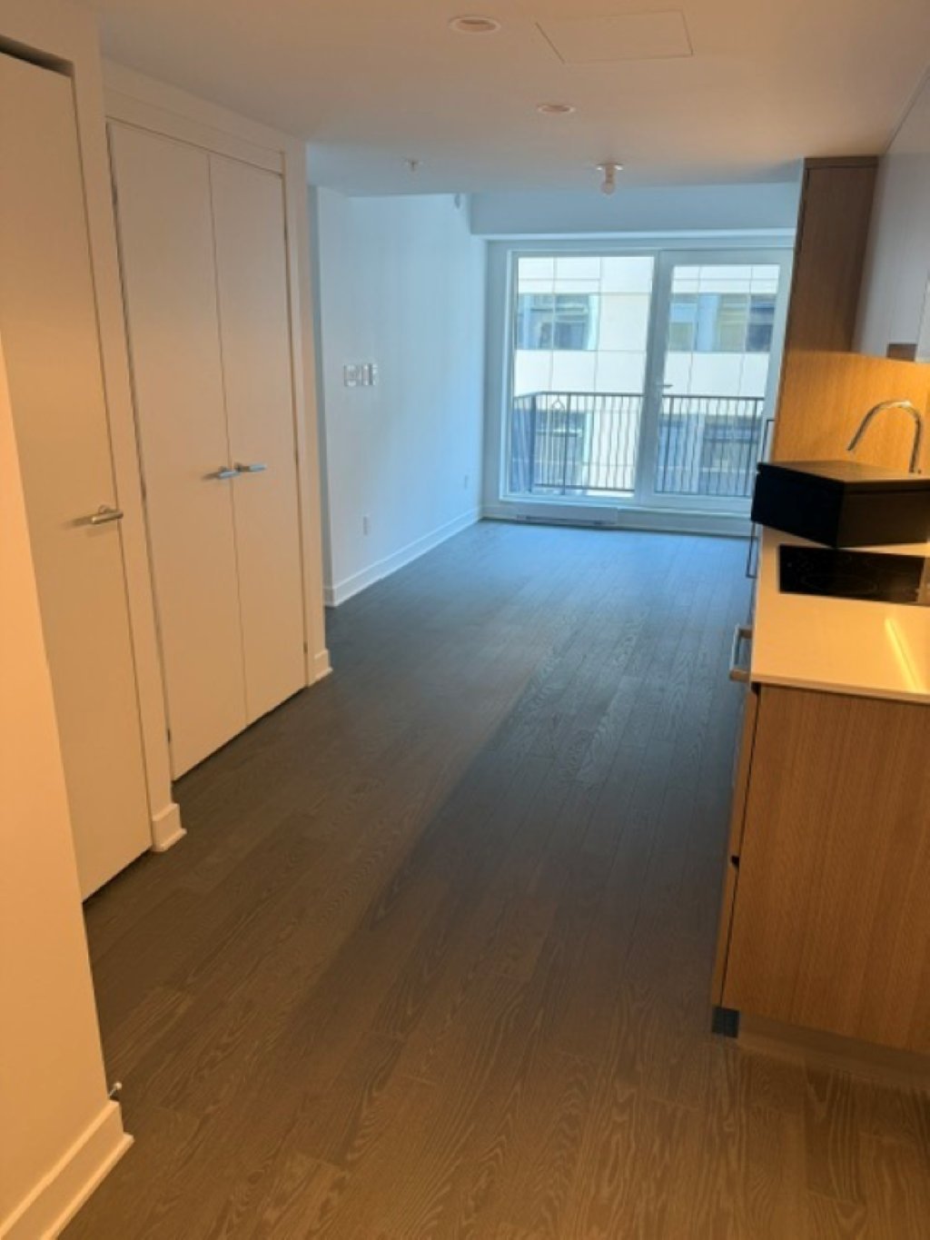 MLS: 27059241