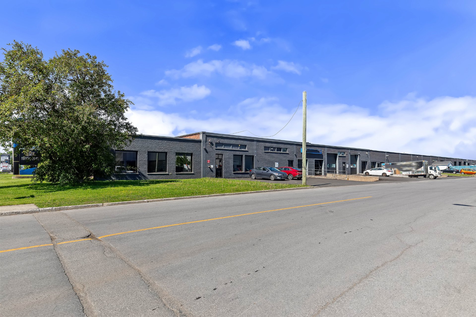 MLS: 22922957