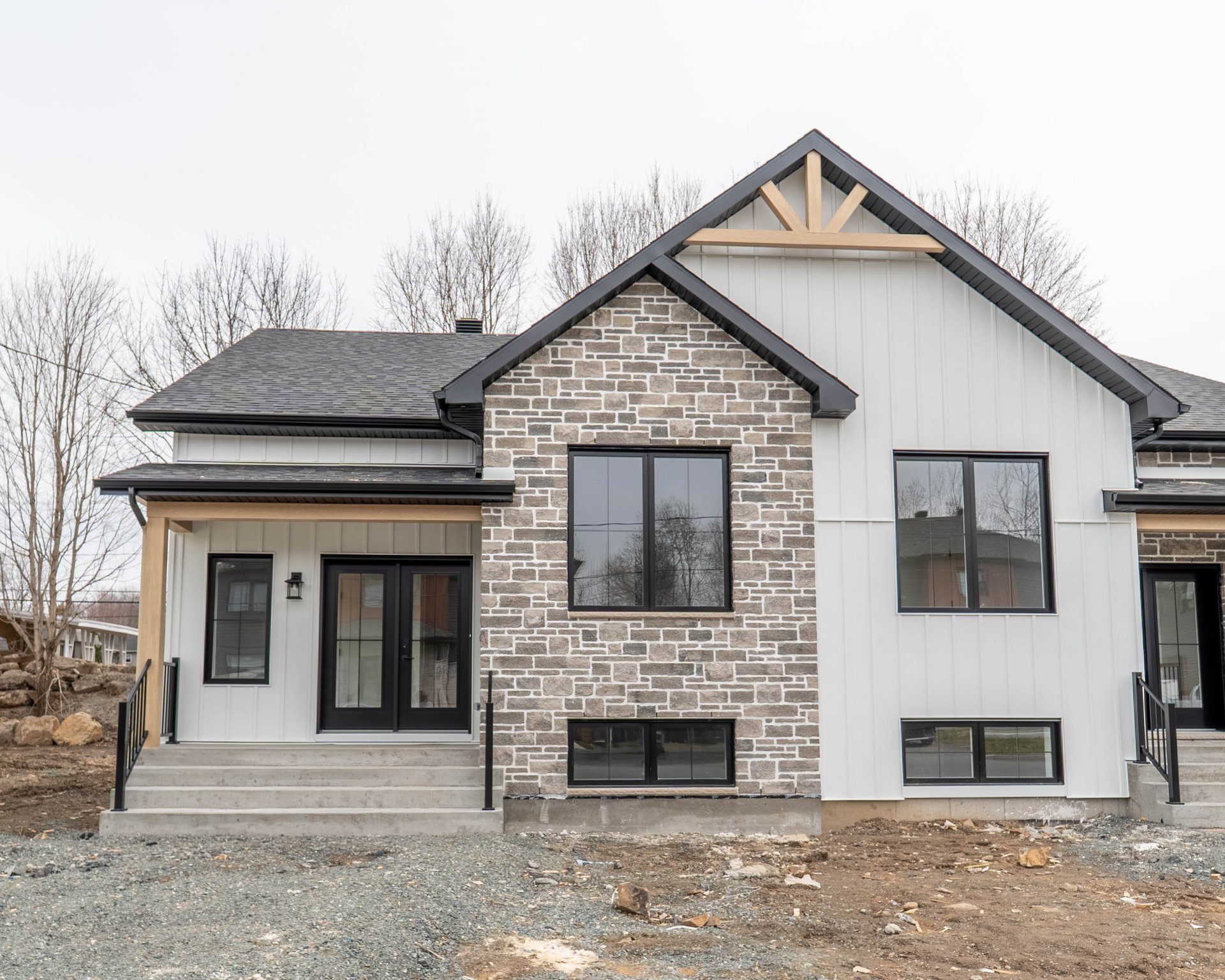 MLS: 11900739