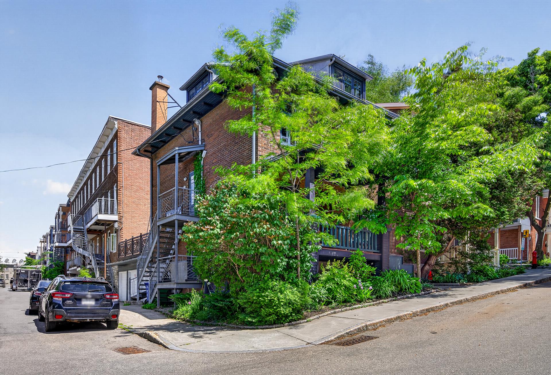 MLS: 18420979