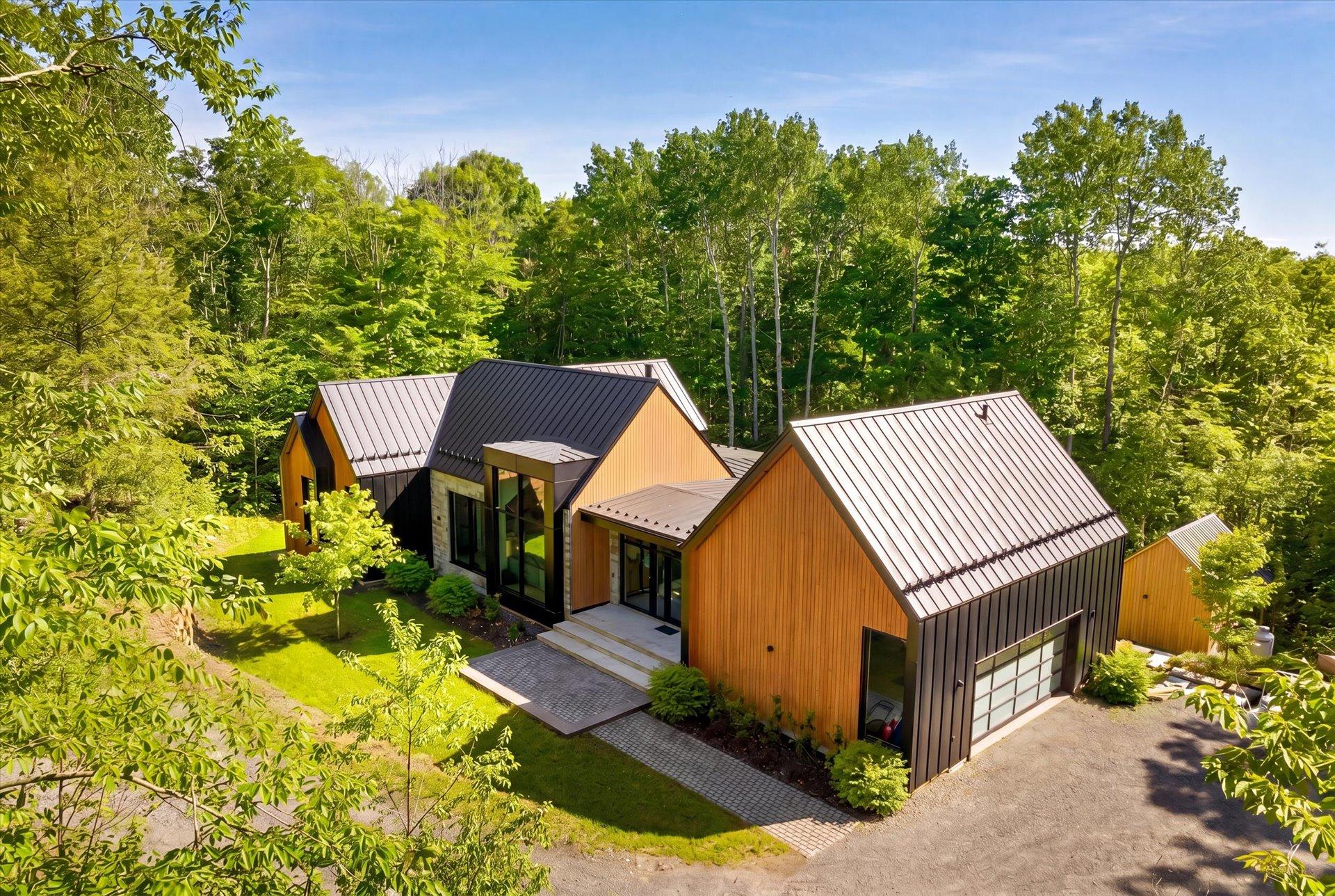 MLS: 22059524