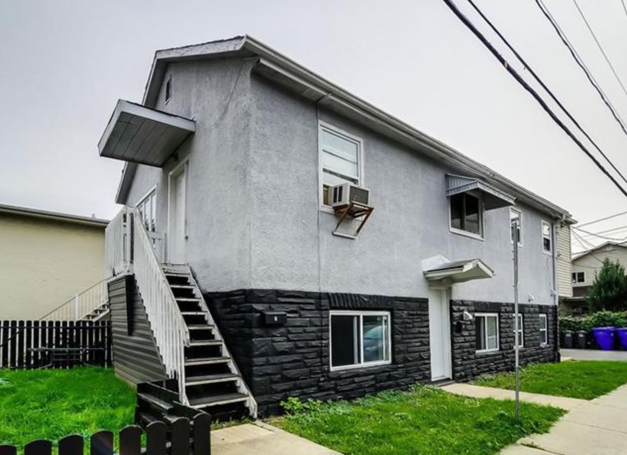 MLS: 25872464