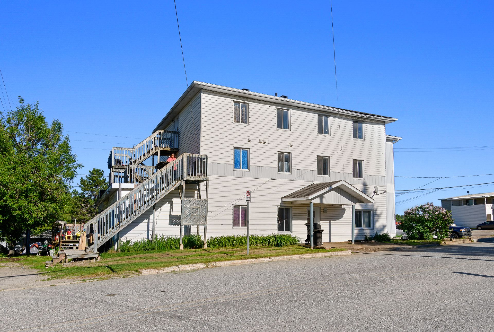 MLS: 28210304