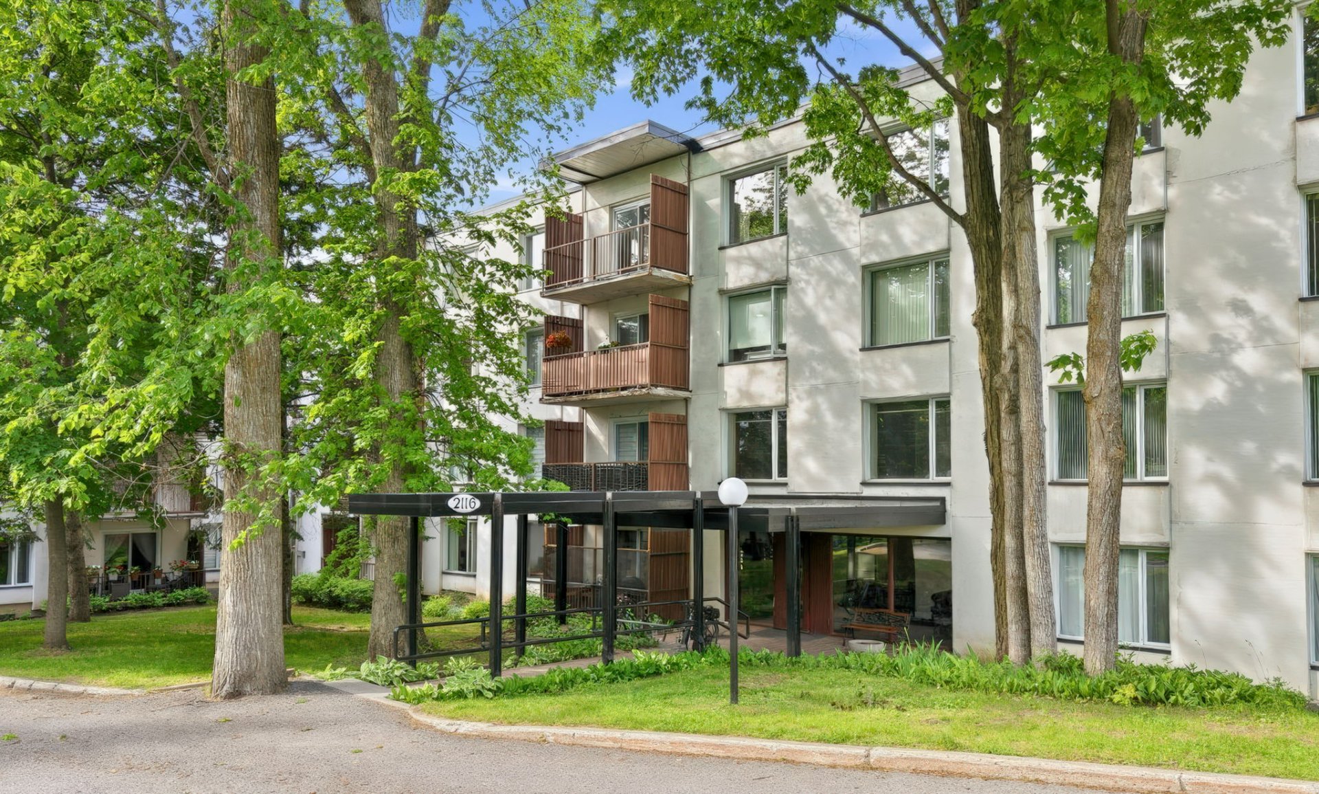 MLS: 22566643