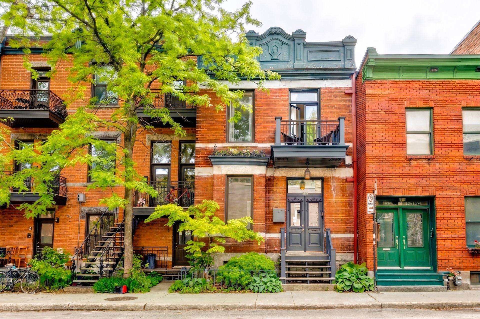MLS: 28605885