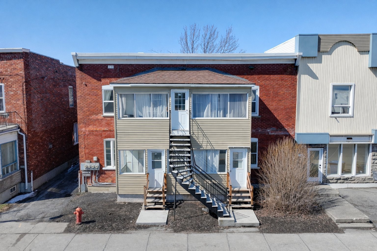 MLS: 28149488