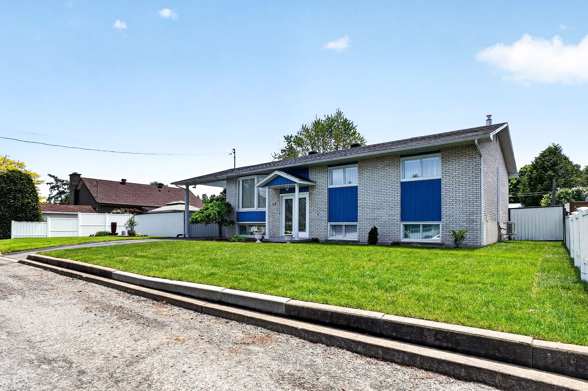 MLS: 15633054