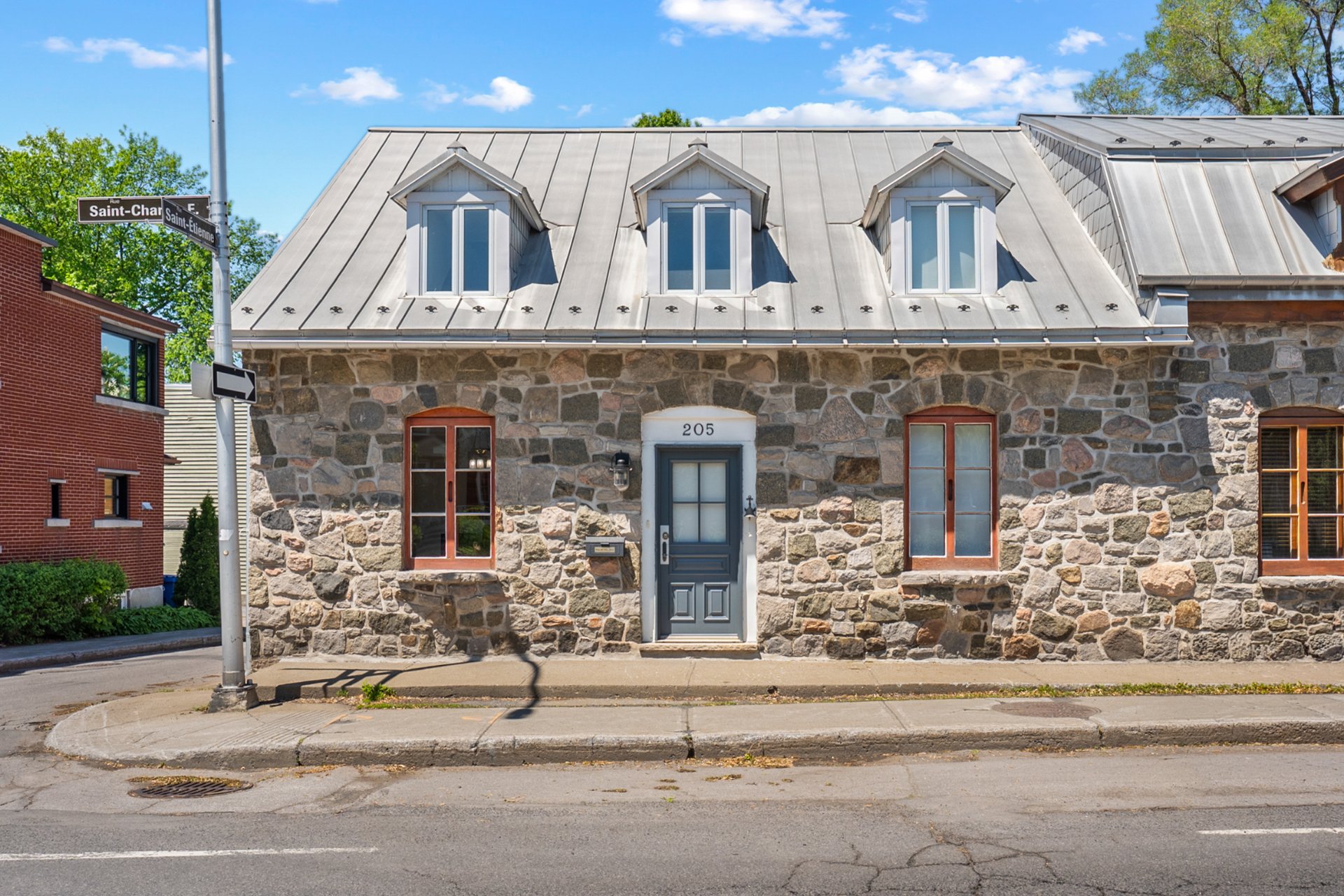 MLS: 17136506
