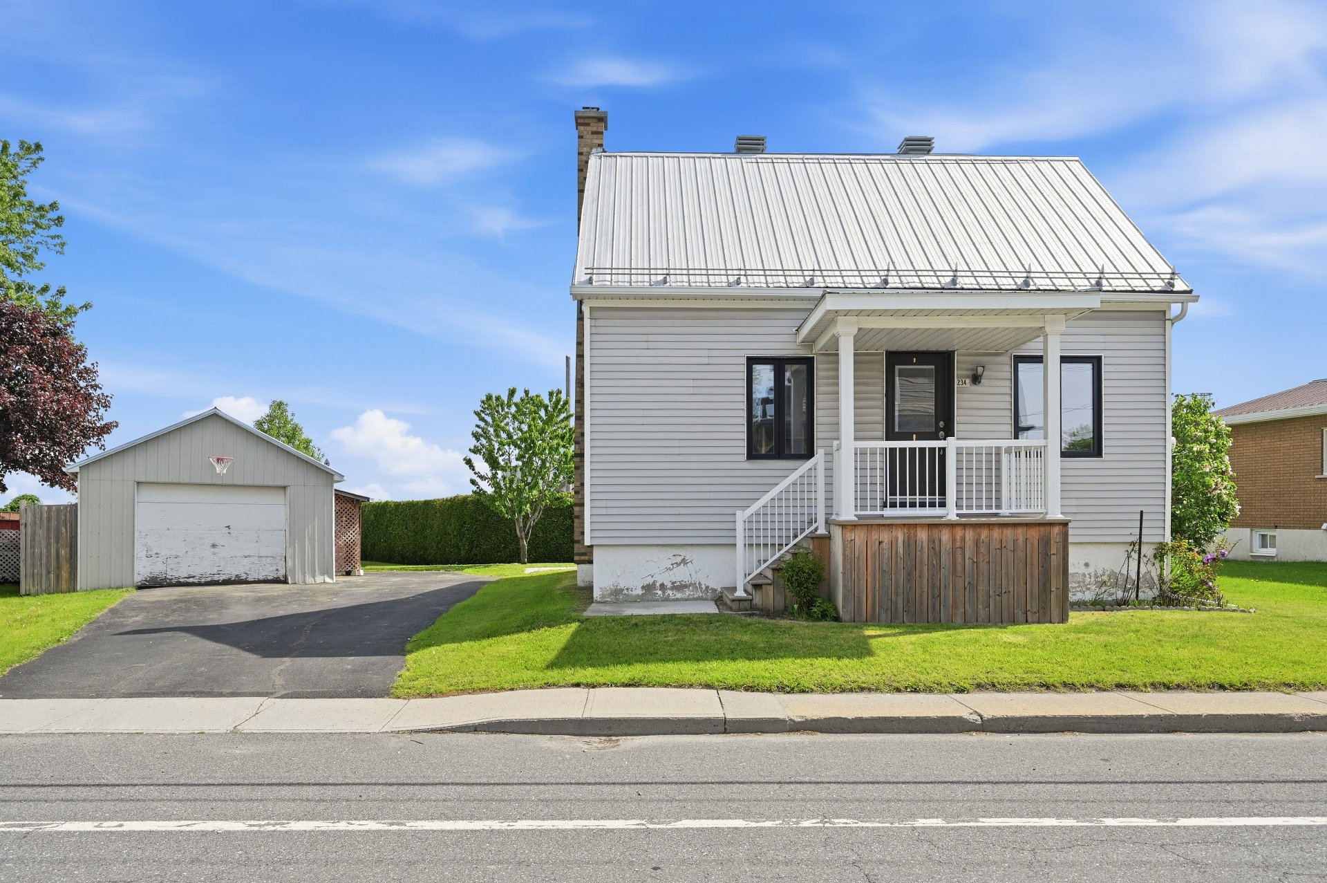 MLS: 16802642