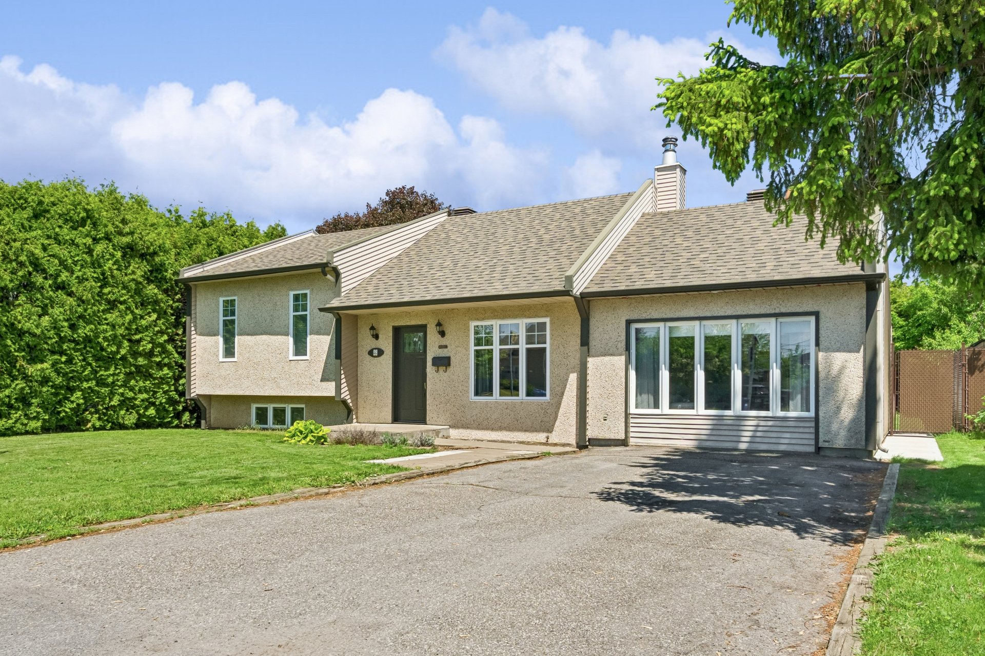 MLS: 17508536
