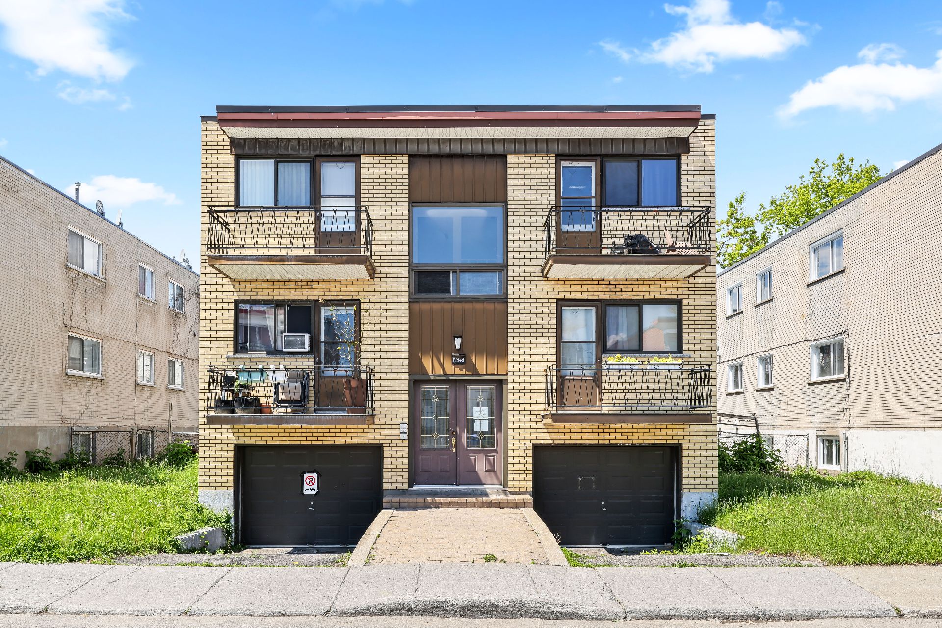 MLS: 24863329