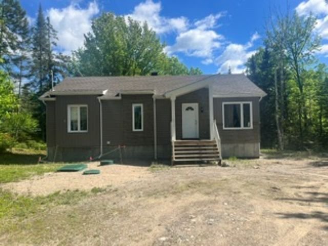 MLS: 27612564