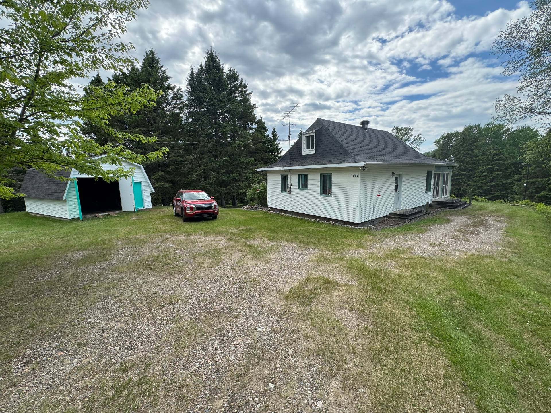 MLS: 22963456