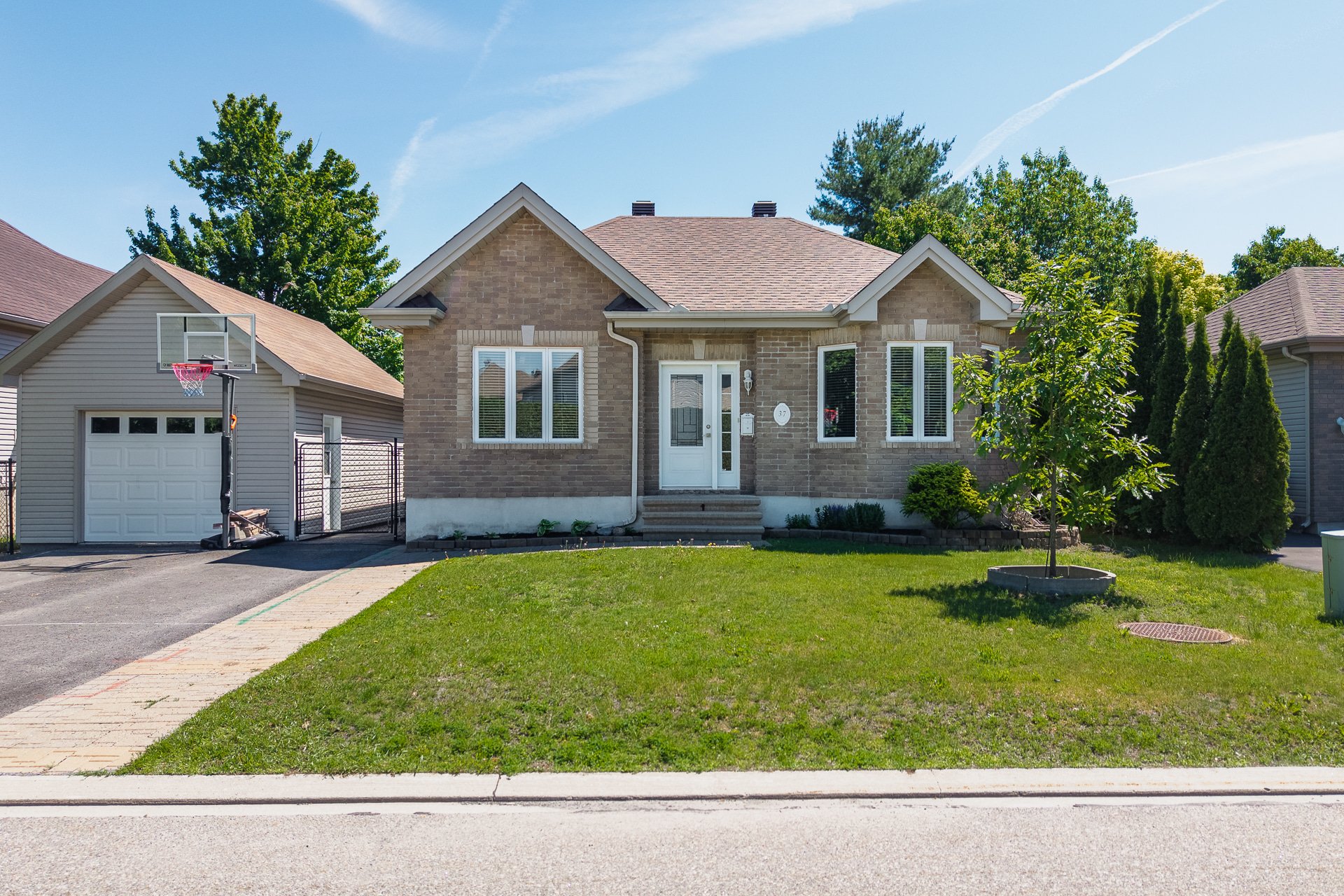 MLS: 16868741