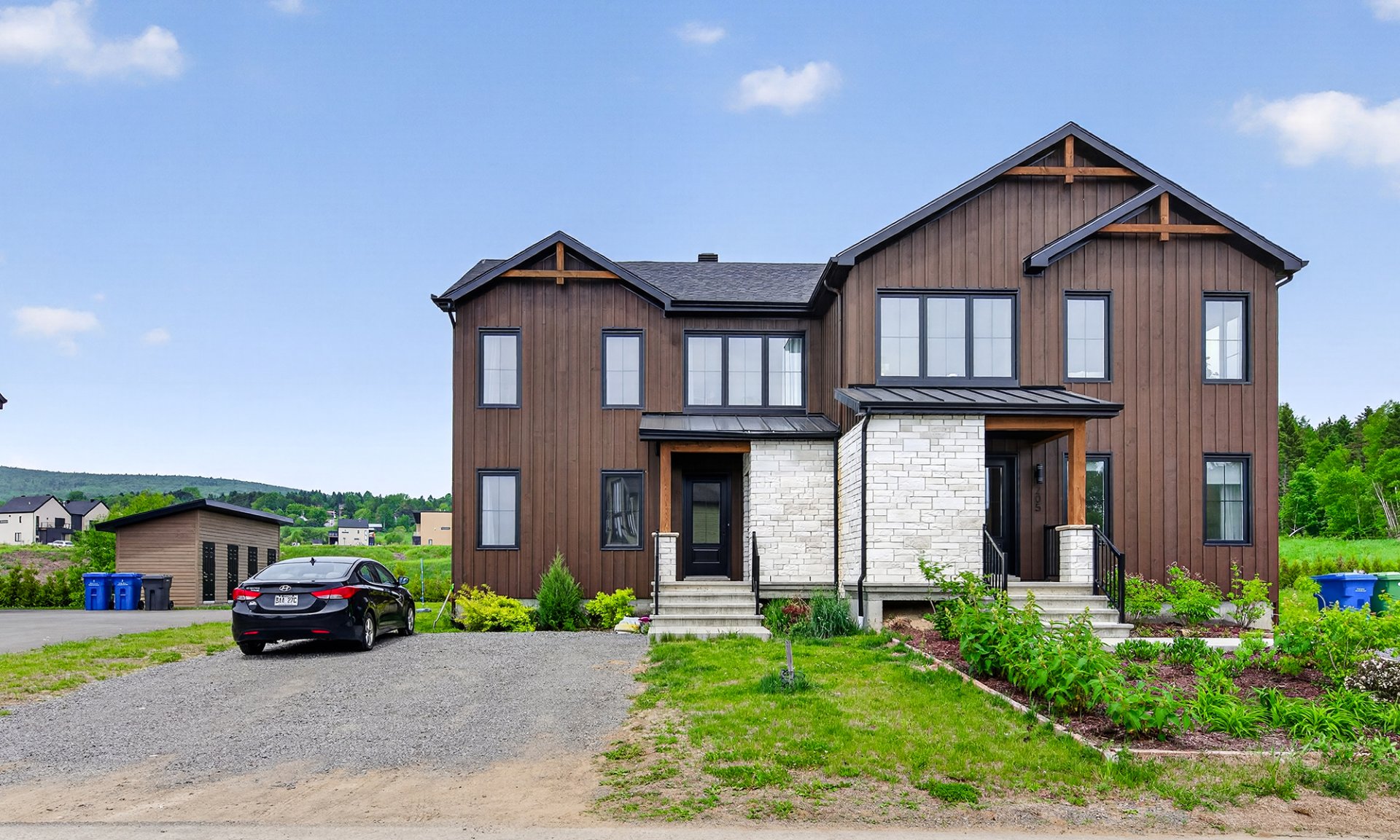 MLS: 28896437